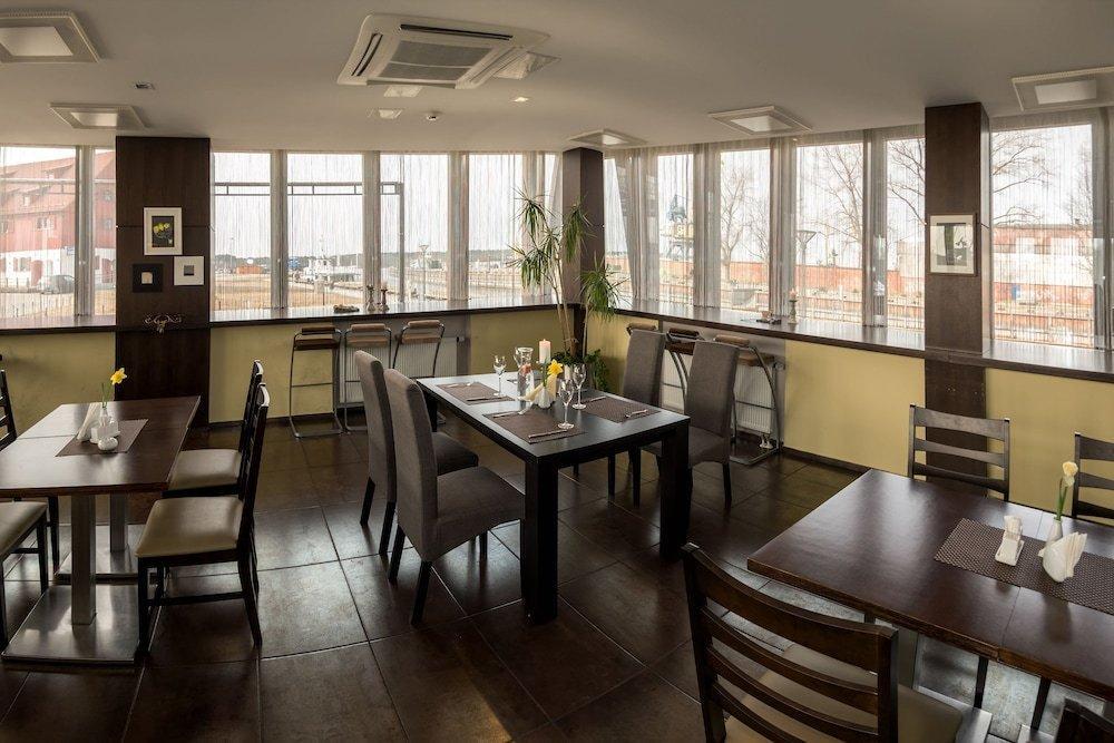 Old Mill Hotel كلابيدا المظهر الخارجي الصورة