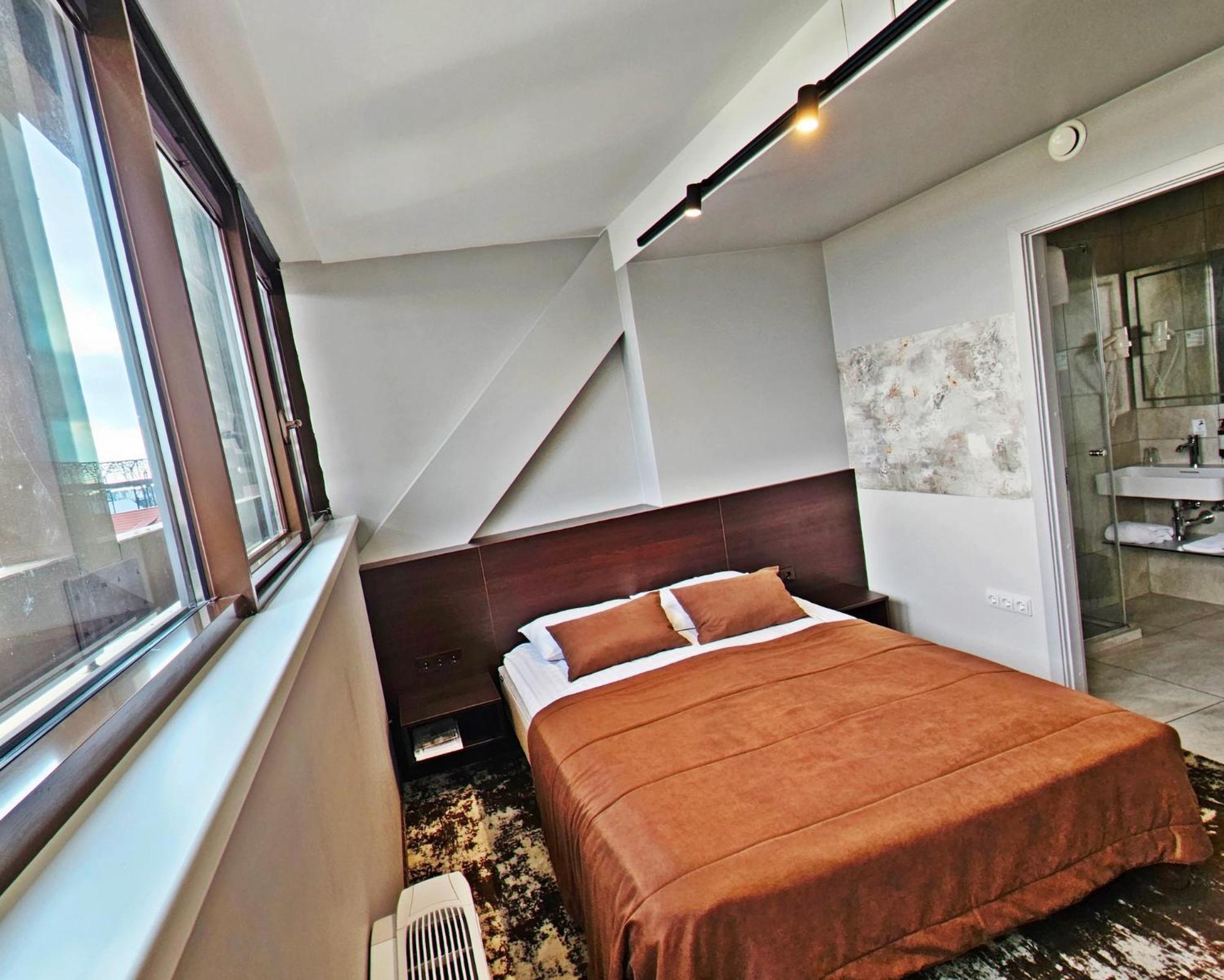 Old Mill Hotel كلابيدا الغرفة الصورة